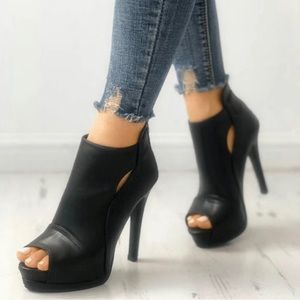 Tinstree Women's Sexy Peep Toe High Heel Ankle Boots NWT